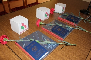 Вручение паспортов на День конституции
