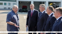 Молочные реки, узбекские "берега" и образцовый агросервис. Главное о работе Лукашенко в регионах