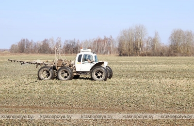 ОАО «Краснопольский» готовится к весеннему севу 2026 года: подкормка и техника