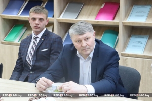 Валерий Носко обсуждает проблемы молодых специалистов: жилье, работа, досуг
