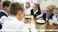 Вопросы организации школьного питания рассмотрели в правительстве