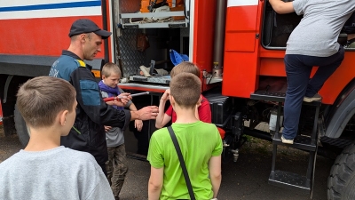 Краснопольские спасатели присоединились к Всебелорусской минуте молчания