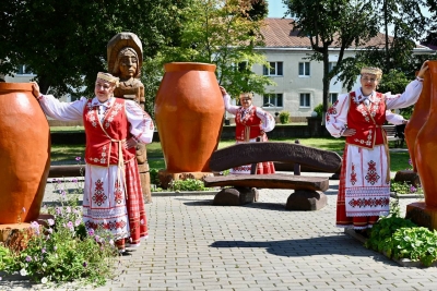 Город мастеров под открытым небом: как прошел юбилейный «Краснапольскі глечык»