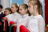 Красно-зеленые галстуки: новые пионеры вступают в ряды БРПО