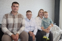 «Дом — это не стены»: история молодой семьи Авсянниковых
