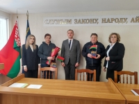 Краснопольский РОВД: новые граждане Беларуси приносят присягу